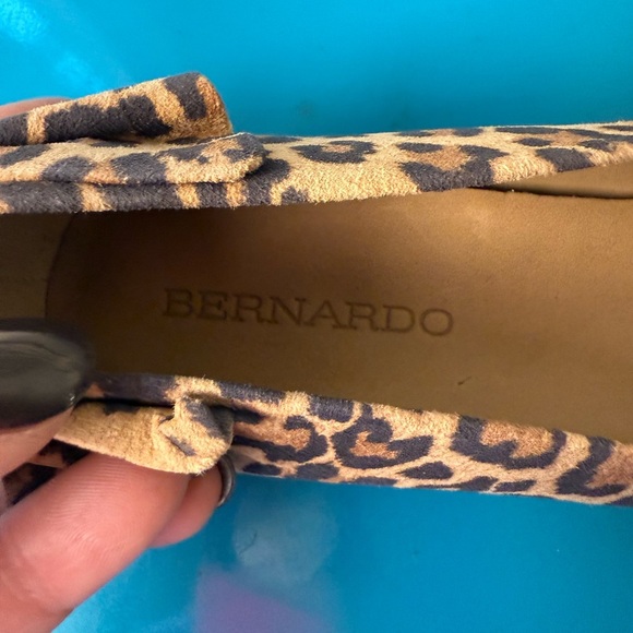 NWT Bernardo Brown and Black Leopard Print Flats - Picture 6 of 8